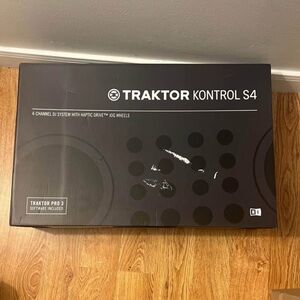 Traktor Kontrol S4 DJ System Never Opened